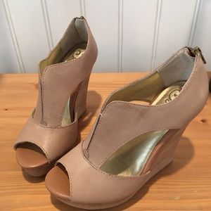 Seychelles Eye to Eye Wedges - Size 6